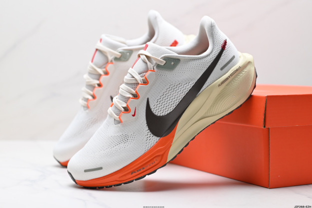 ナイキ「Nike」ク ロー カジュアルスニーカー