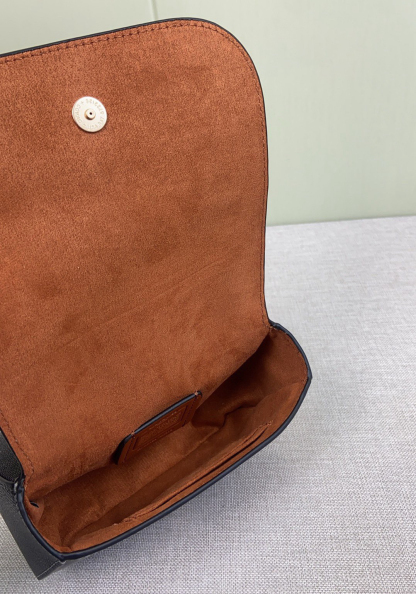 コーチ「Coach」 Lysa レザー ショルダーバッグ