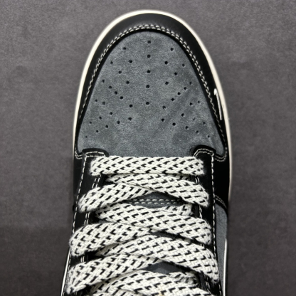 「コラボモデル」Supreme × Nike Air Force 1 Low スニーカー