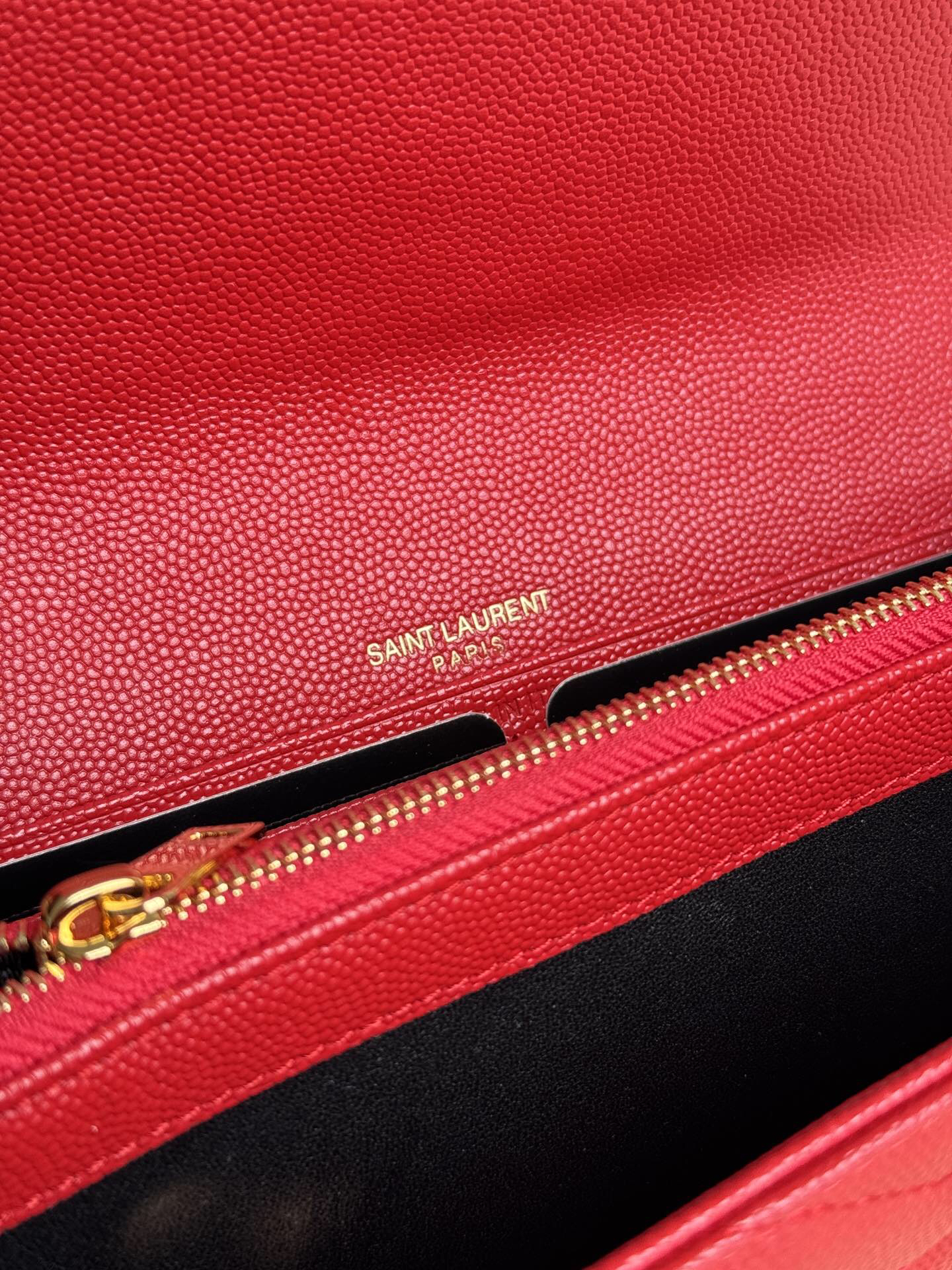 サンローラン「Saint Laurent」クラシック フラップ エンヴェロープ ウォレット