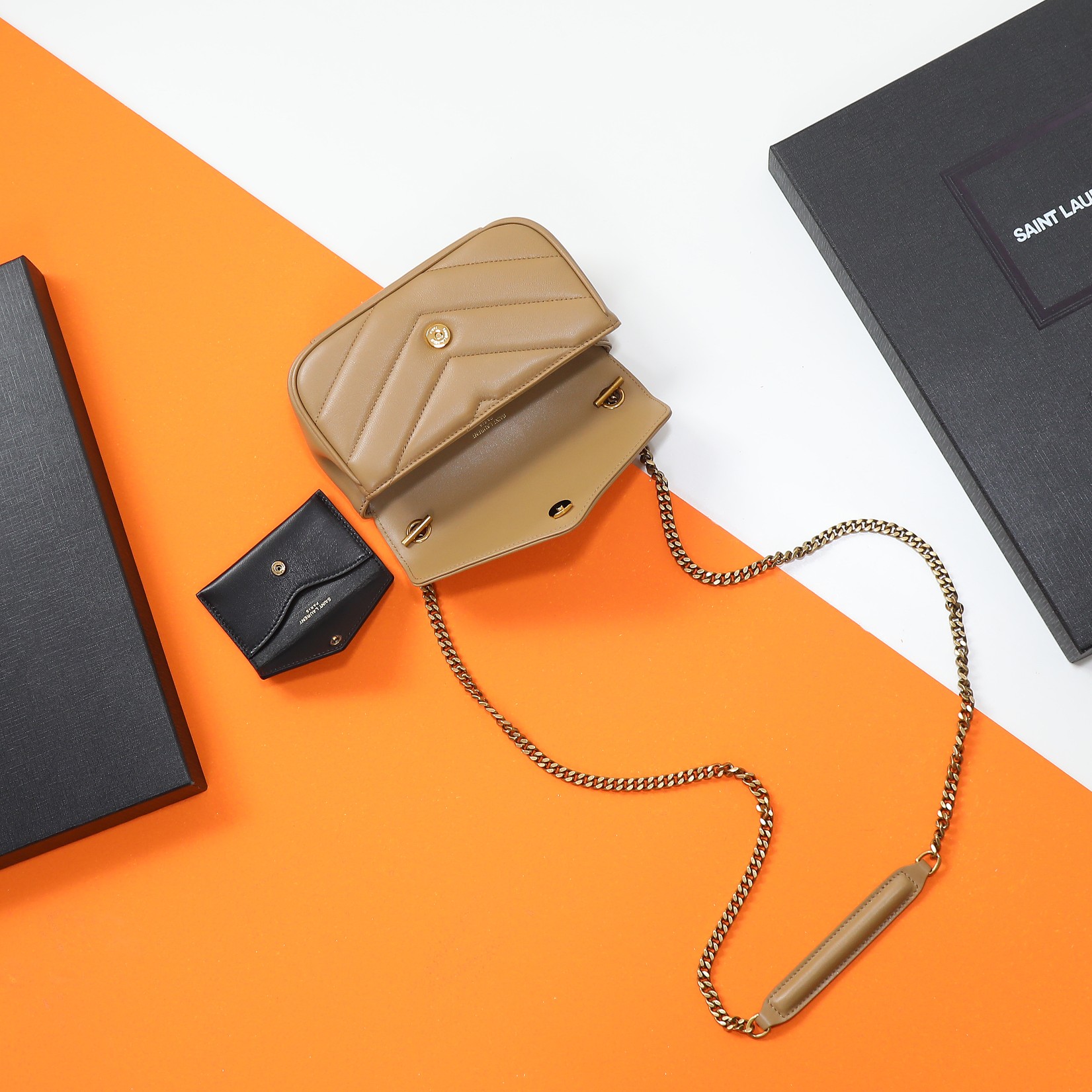 サンローラン「Saint Laurent」 Loulou Mini ショルダーバッグ（2025年早春コレクション）