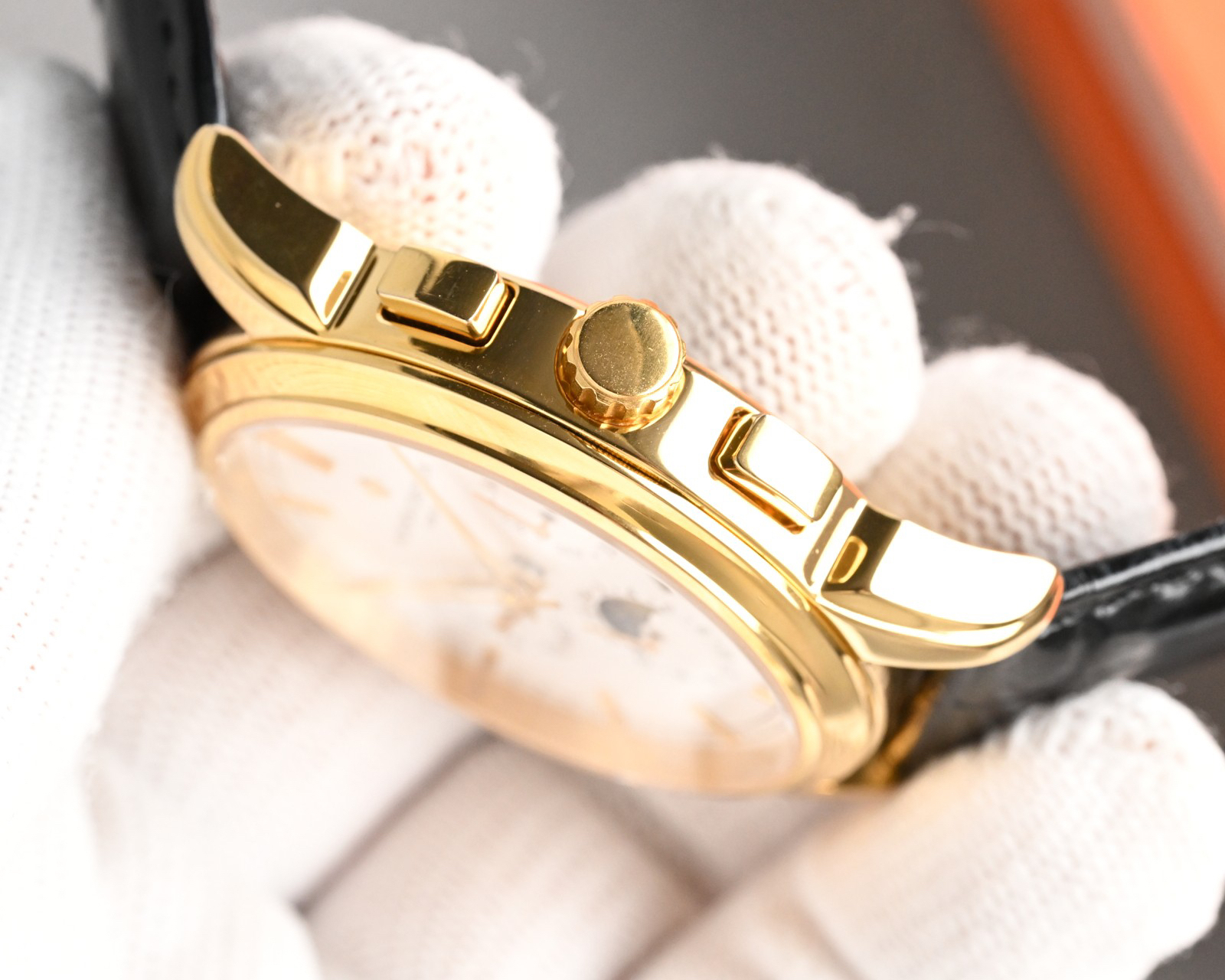 ヴァシュロン・コンスタンタン［Vacheron Constantin］伝承アプデグレードシリーズ 自動機械式腕時計41MM