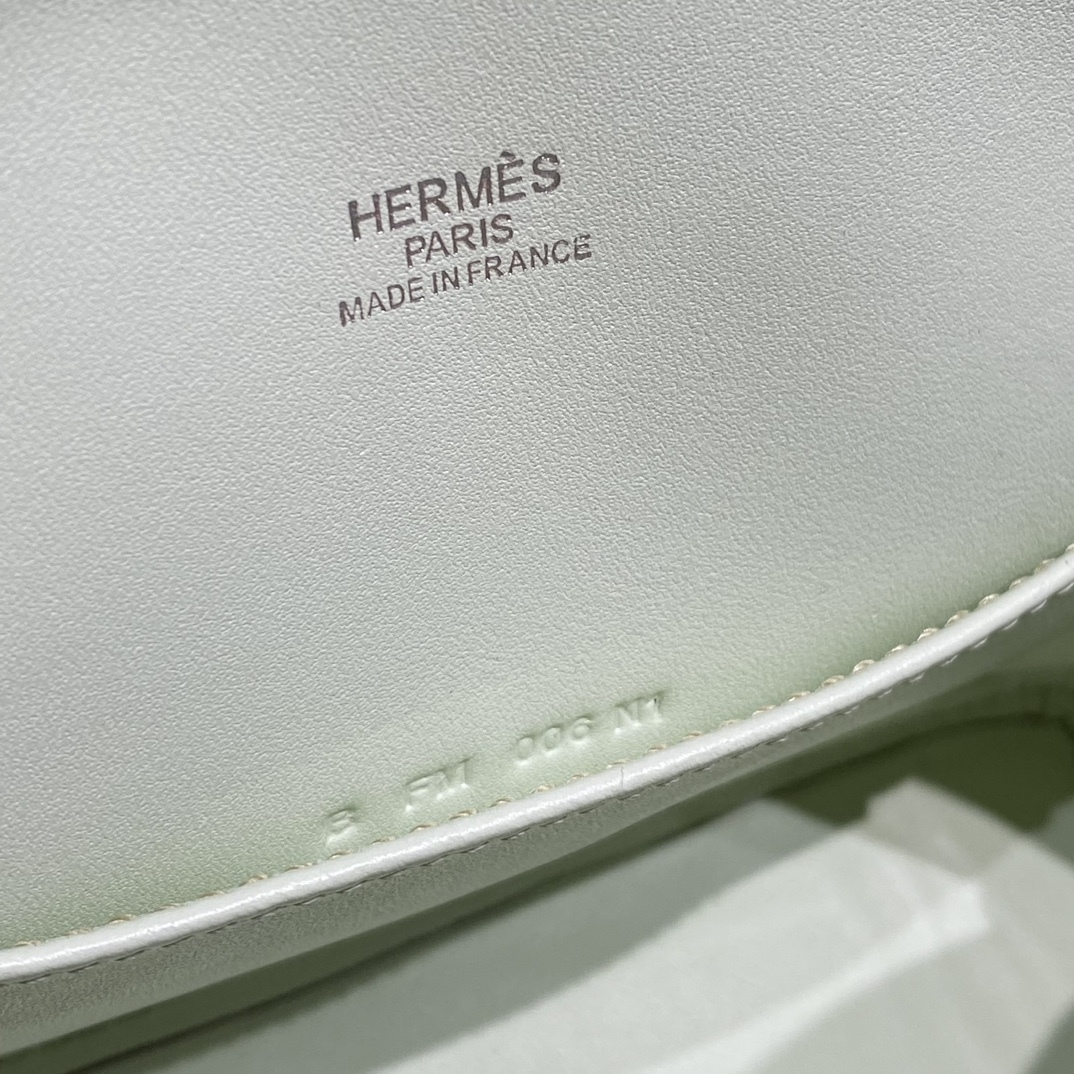 エルメス「Hermès」ミニ・ボリード「Mini Bolide Bag」