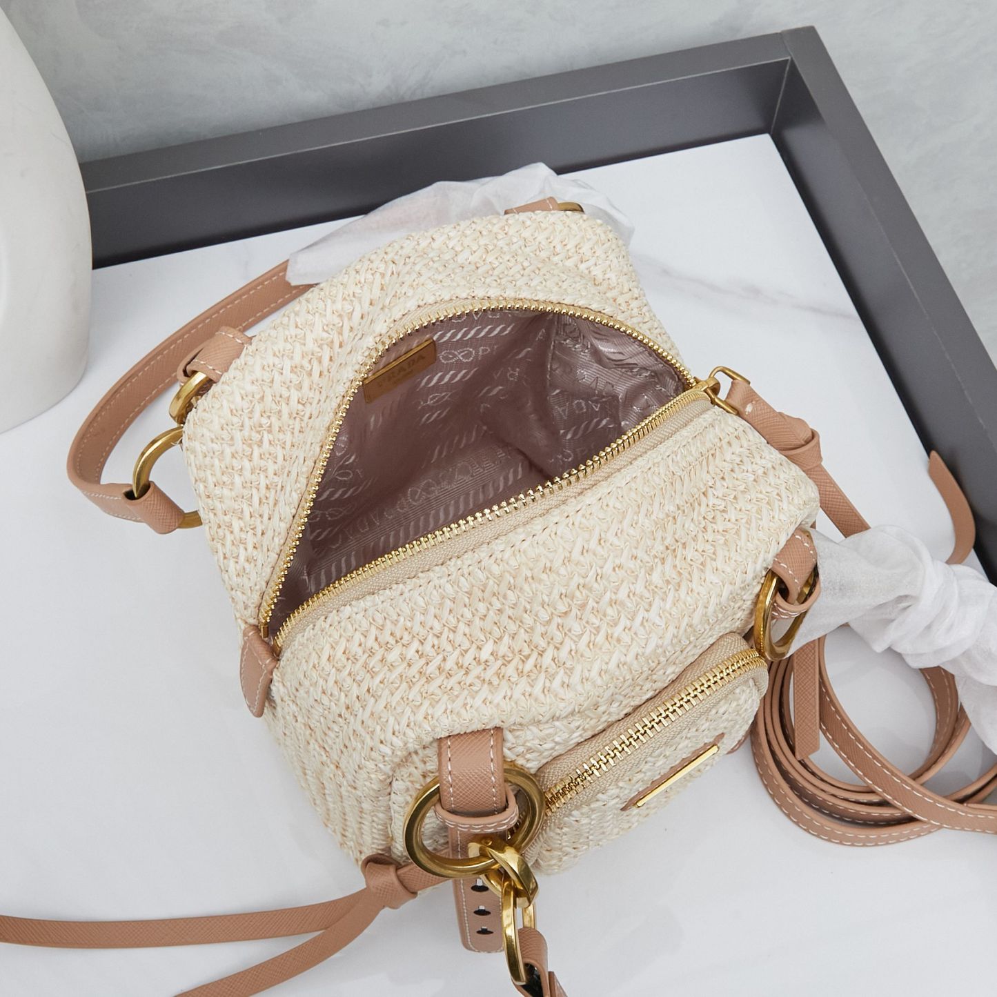 プラダ「Prada」 ブレードバッグ 2538 ショルダーバッグ