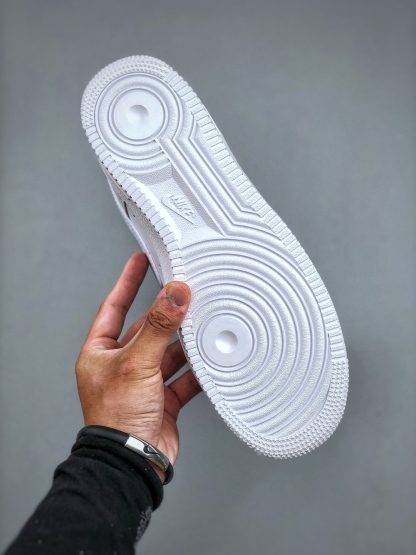 ナイキ「Nike」Air Force 1 Low "Pure White" スニーカー