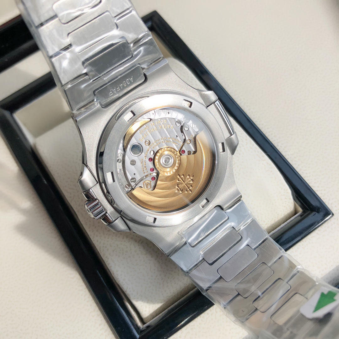 パテック フィリップ「Patek Philippe」ノーチラス 5711/1A 自動巻き腕時計 40mm「4色」