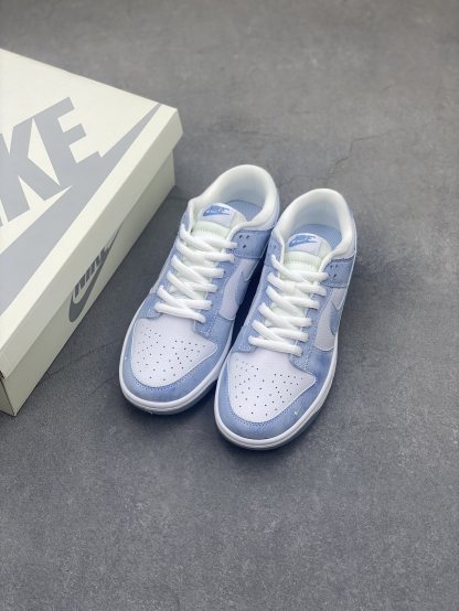 「コラボモデル」Supreme x Nike SB Dunk Low スニーカー