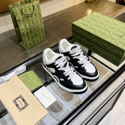 グッチ「Gucci」RE-WEB ローカットスニーカー