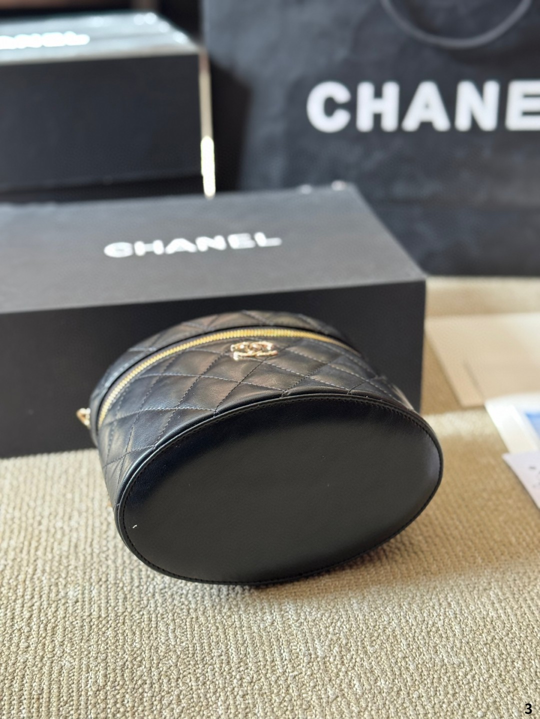 シャネル「Chanel」25c スモールスクエアバッグ 3色