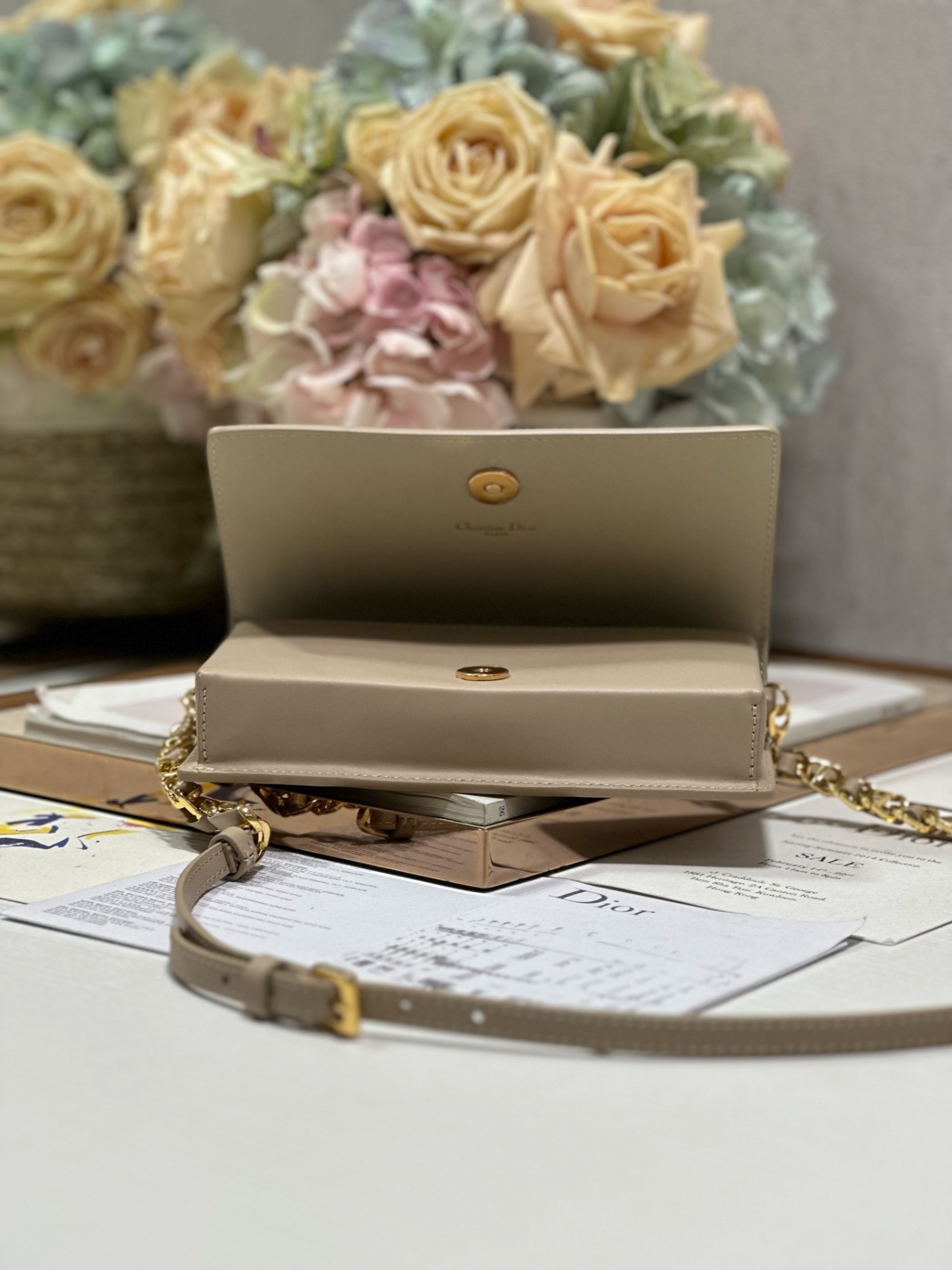 ディオール「Dior」CD SIGNATURE ミニ チェーン バッグ「アプリコット」