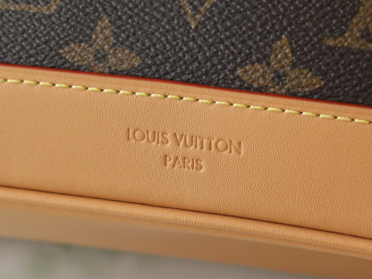 ルイ・ヴィトン「Louis Vuitton」モノグラム レザー バックパック SOHO リュックサック