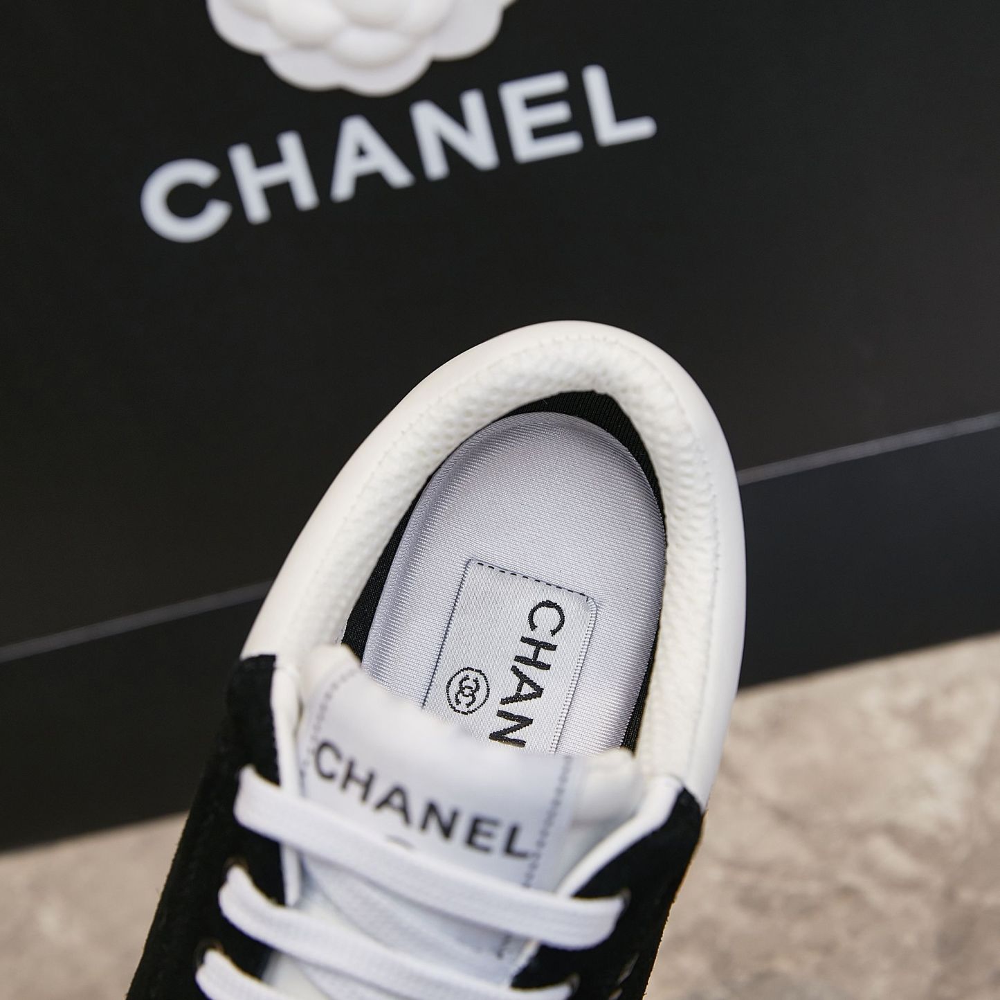 シャネル「Chanel」トップカジュアルスニーカー