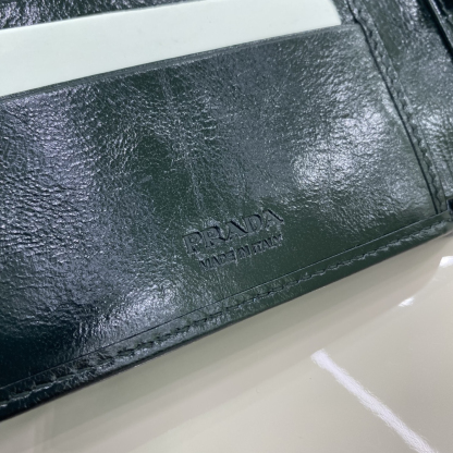 プラダ「Prada」 メンズ コンパクトウォレット