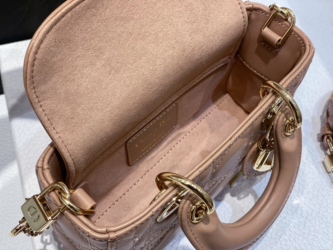 ディオール「Dior」Lady  2024 新作 シープスキン ショルダーバッグ