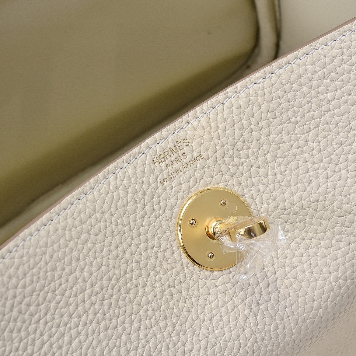 エルメス「Hermès」Lindy 26 エヴェールレザーバッグ