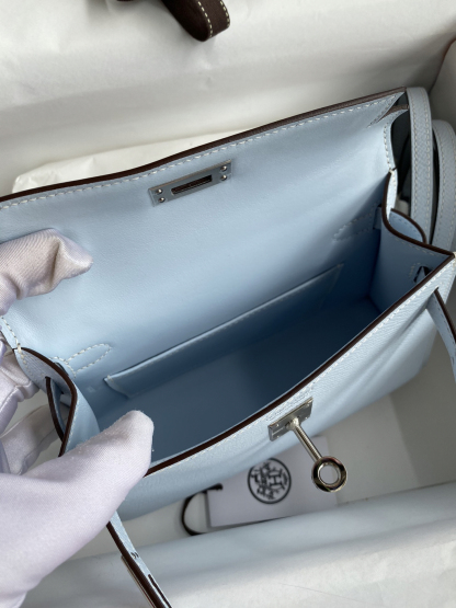 エルメス「Hermès」 Mini Kelly 2代 19cm Epsomレザーバッグ（ミストブルー/シルバーハードウェア）