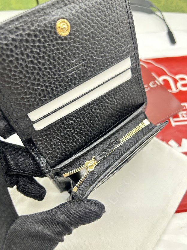 グッチ「Gucci」 〔プチ マーモント〕レザー 三つ折りウォレット