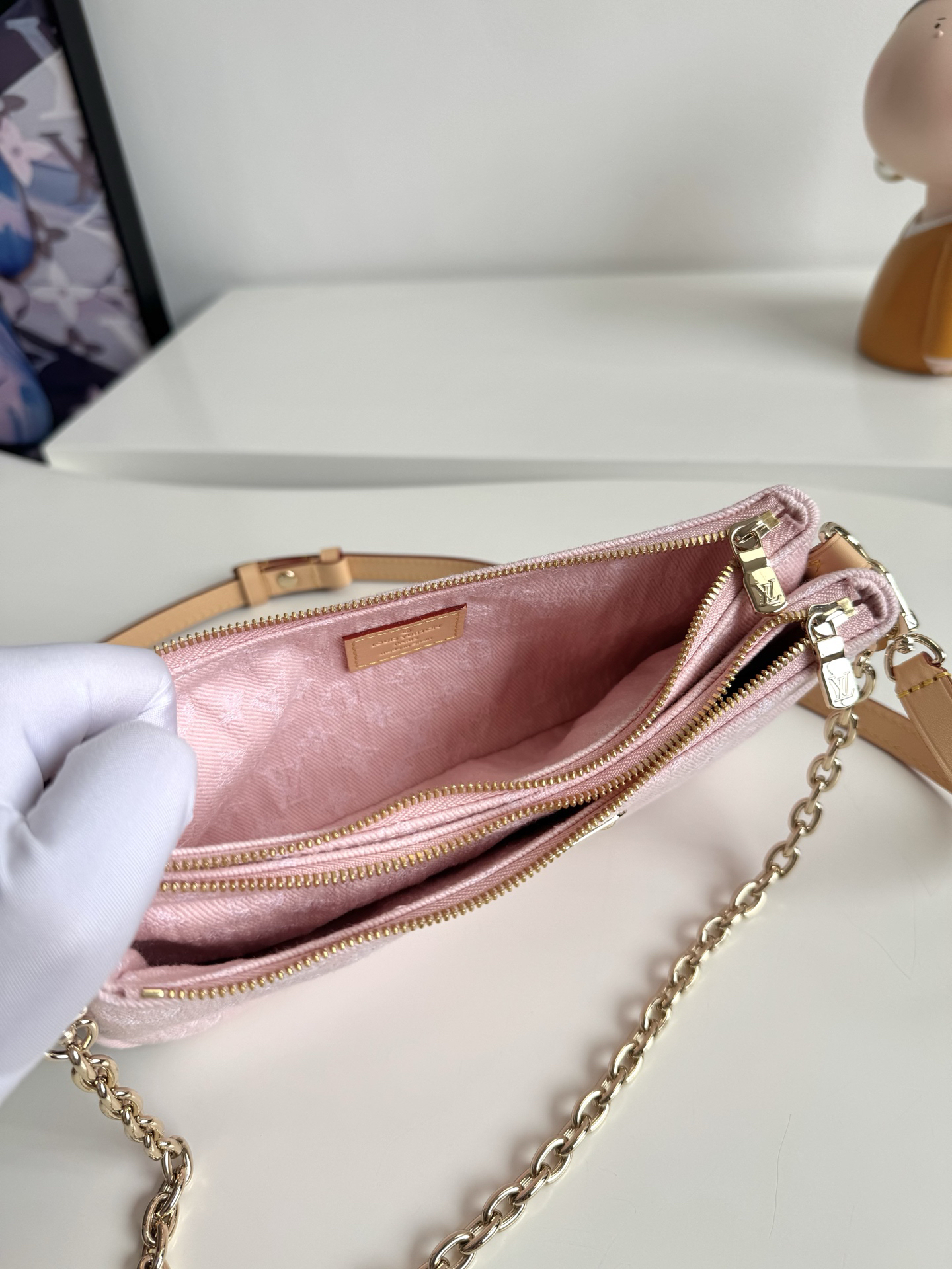 ルイ・ヴィトン「Louis Vuitton」Liv Pochette ハンドバッグ