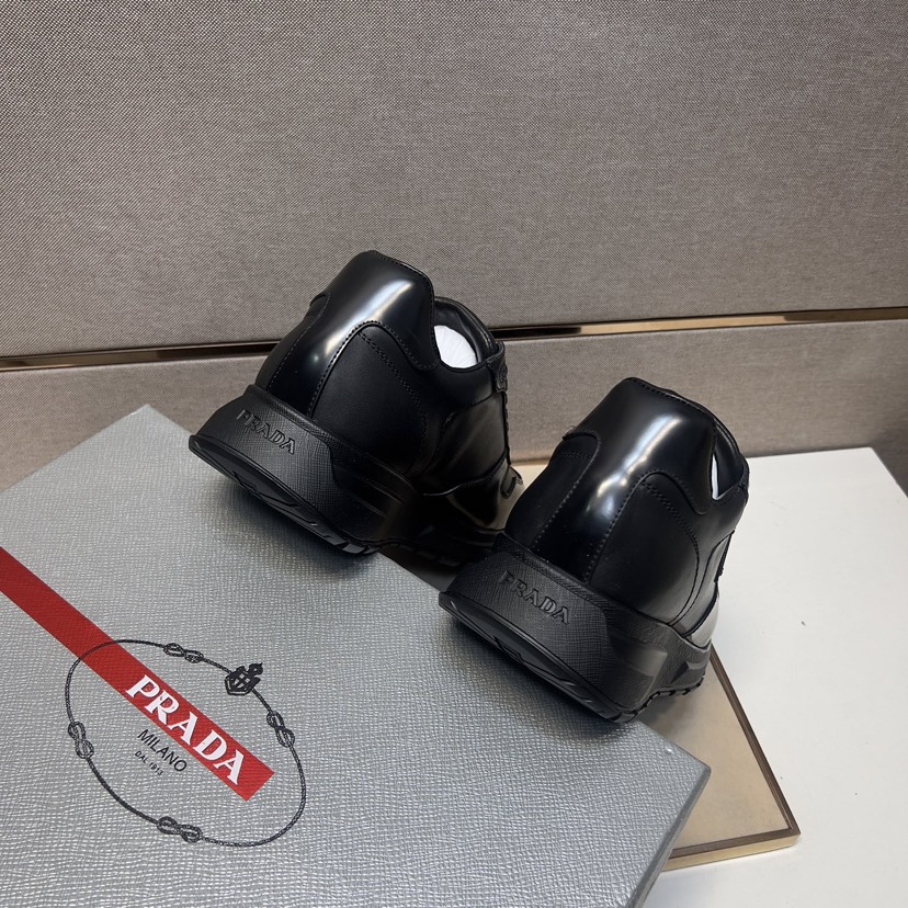 プラダ「Prada」プラダ プレミアムスニーカー (2026年春夏モデル) / レザースニーカー