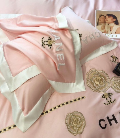 シャネル「Chanel」プレミアムコットン ゴールド＆シルバー刺繍 4点セット