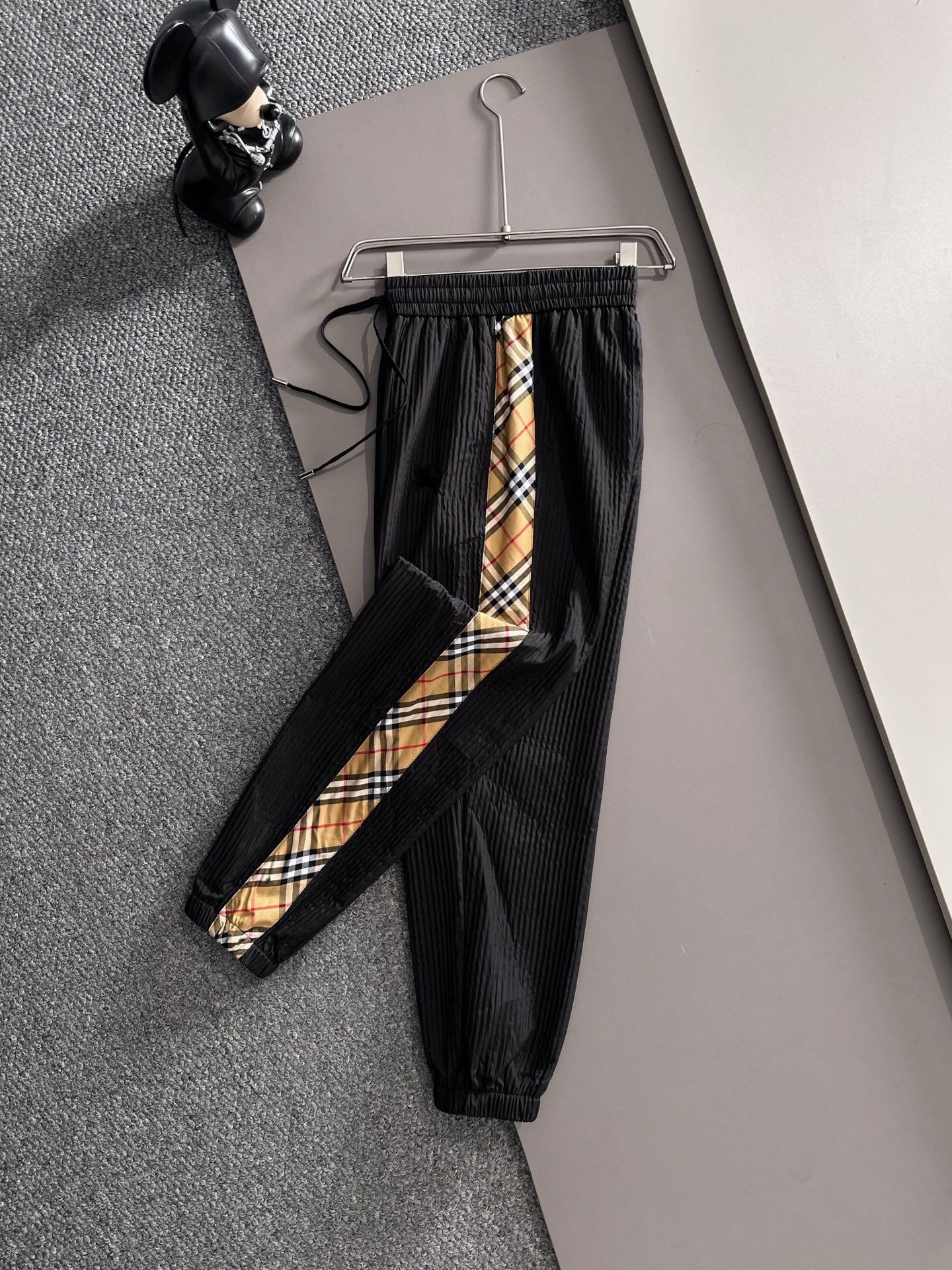 バーバリー「Burberry」秋冬 メンズカジュアルスポーツセット