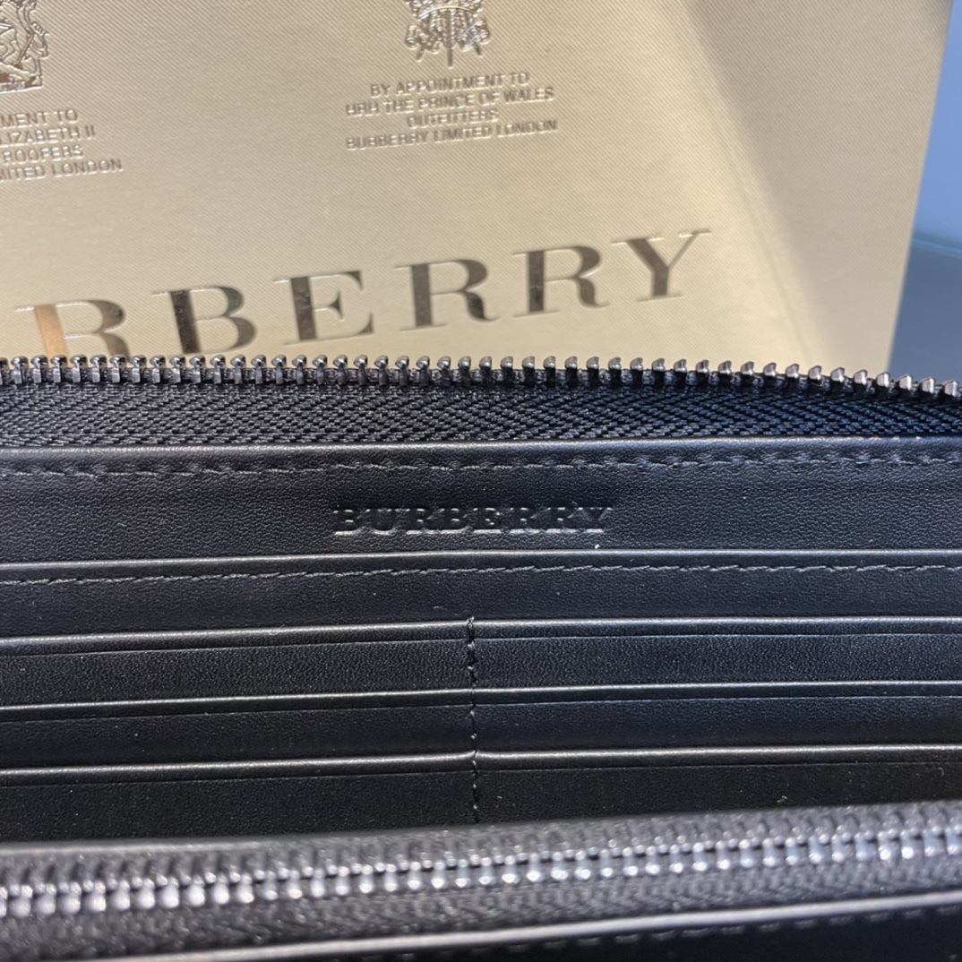 バーバリー「Burberry」メンズ シングルジップ スモール ウォレット