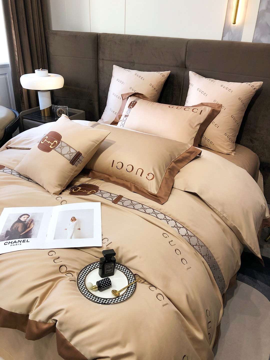 グッチ「Gucci」プレミアムコットン ゴールド＆シルバー刺繍 4点セット