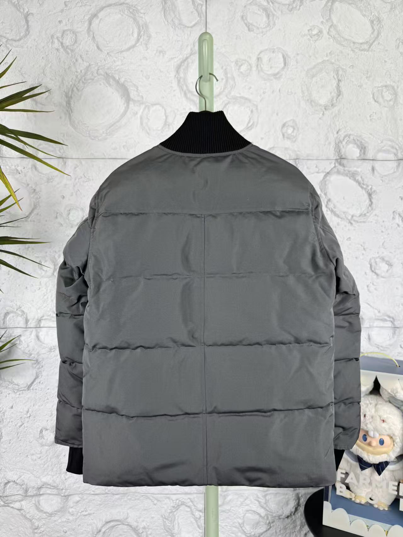 カナダグース「Canada Goose」秋冬ダウンジャケット