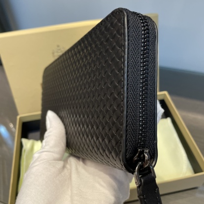 バーバリー「Burberry」メンズ シングルジップ スモール ウォレット