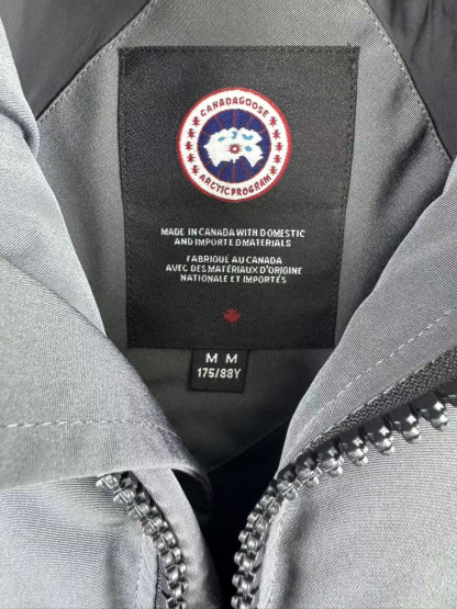 カナダグース「Canada Goose」秋冬ダウンジャケット