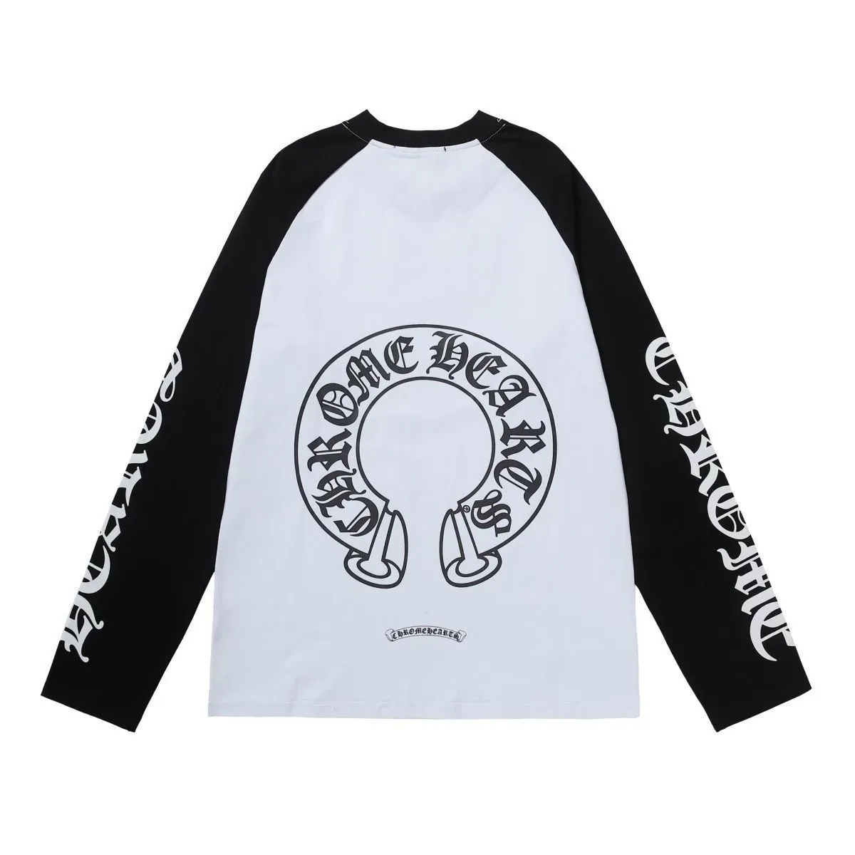 クロムハーツ「Chrome Hearts」おすすめ 大人らしい 目立つ 絶対後悔しない 日常 シンプル おしゃれ 長袖 Ｔシャツ