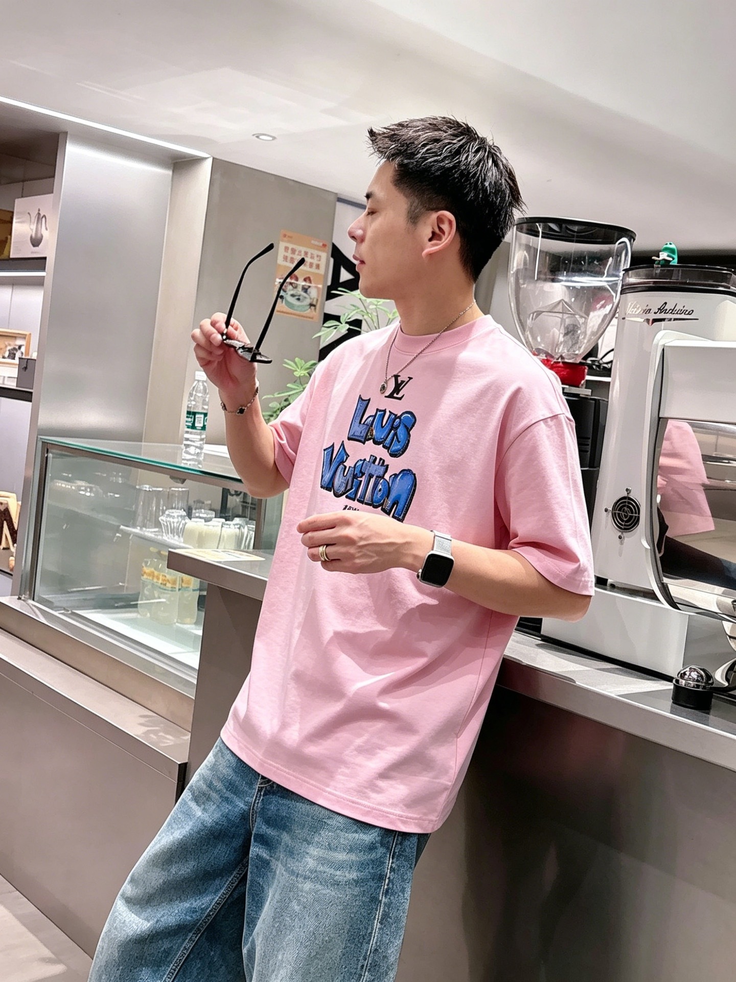 ルイ・ヴィトン「Louis Vuitton」ロゴプリントTシャツ / ショートスリーブ クルーネック