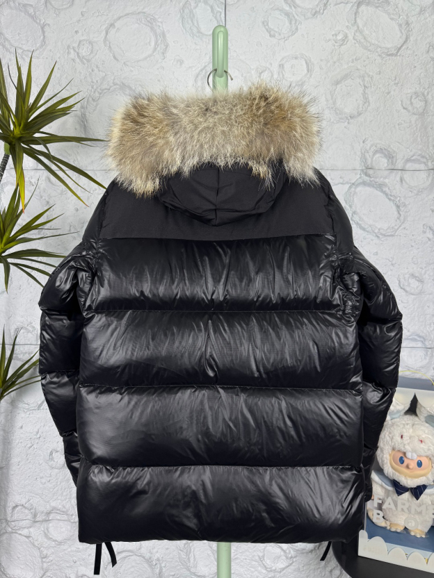 カナダグース「Canada Goose」秋冬フード付きダウンジャケット