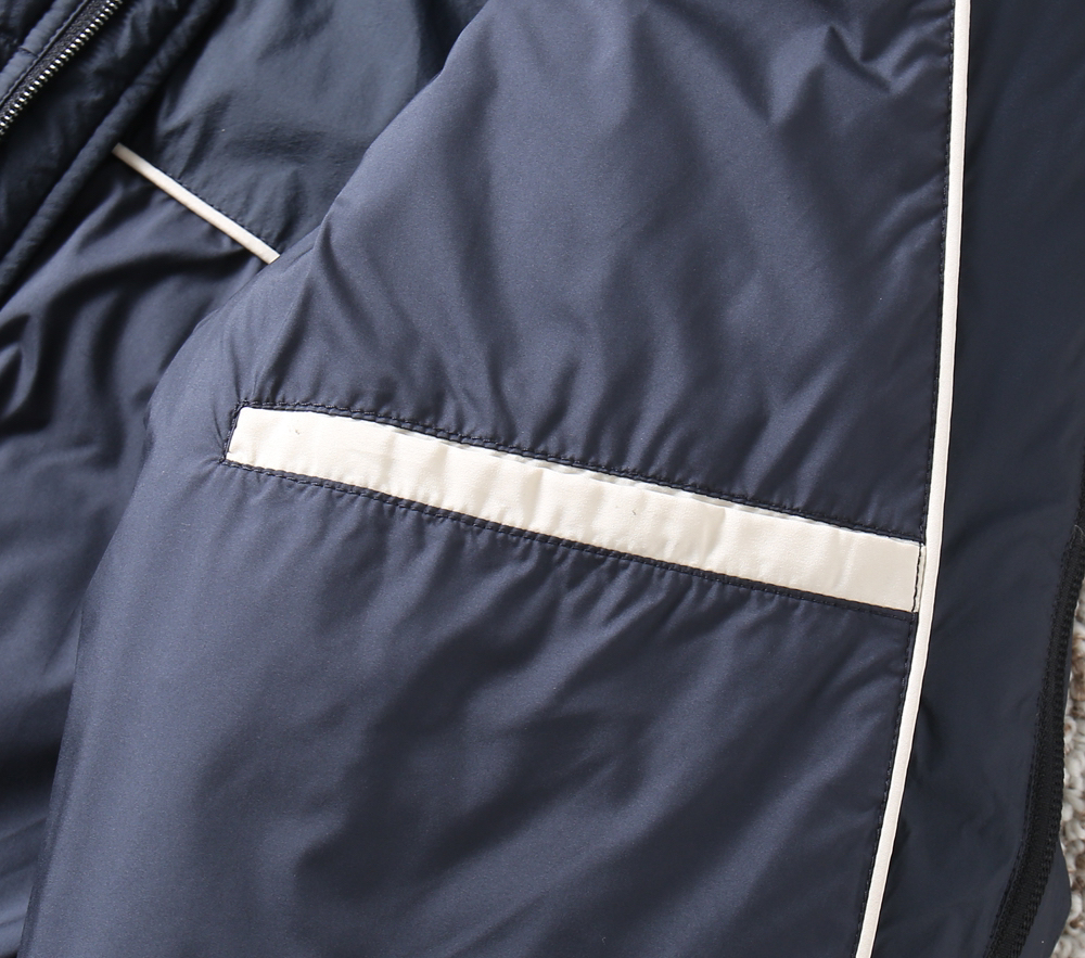 モンクレール「Moncler」秋冬 ダウンジャケット