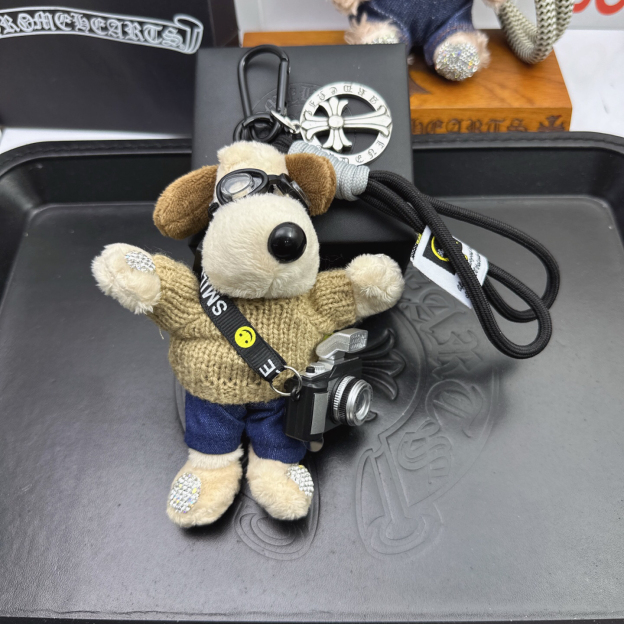 クロムハーツ「Chrome Hearts」バッグチャーム - すべてのトレンドバッグに合わせて、クールでキュートなスタイルを