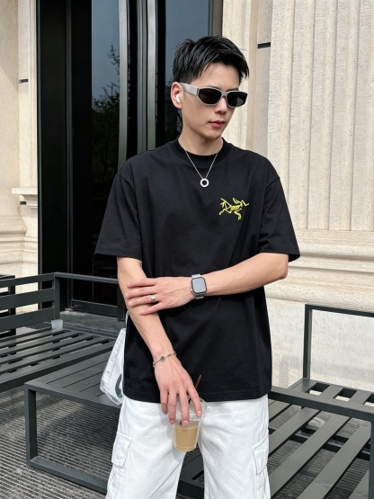 アークテリクス「ARC'TERYX」ロゴプリントTシャツ / ショートスリーブ クルーネック