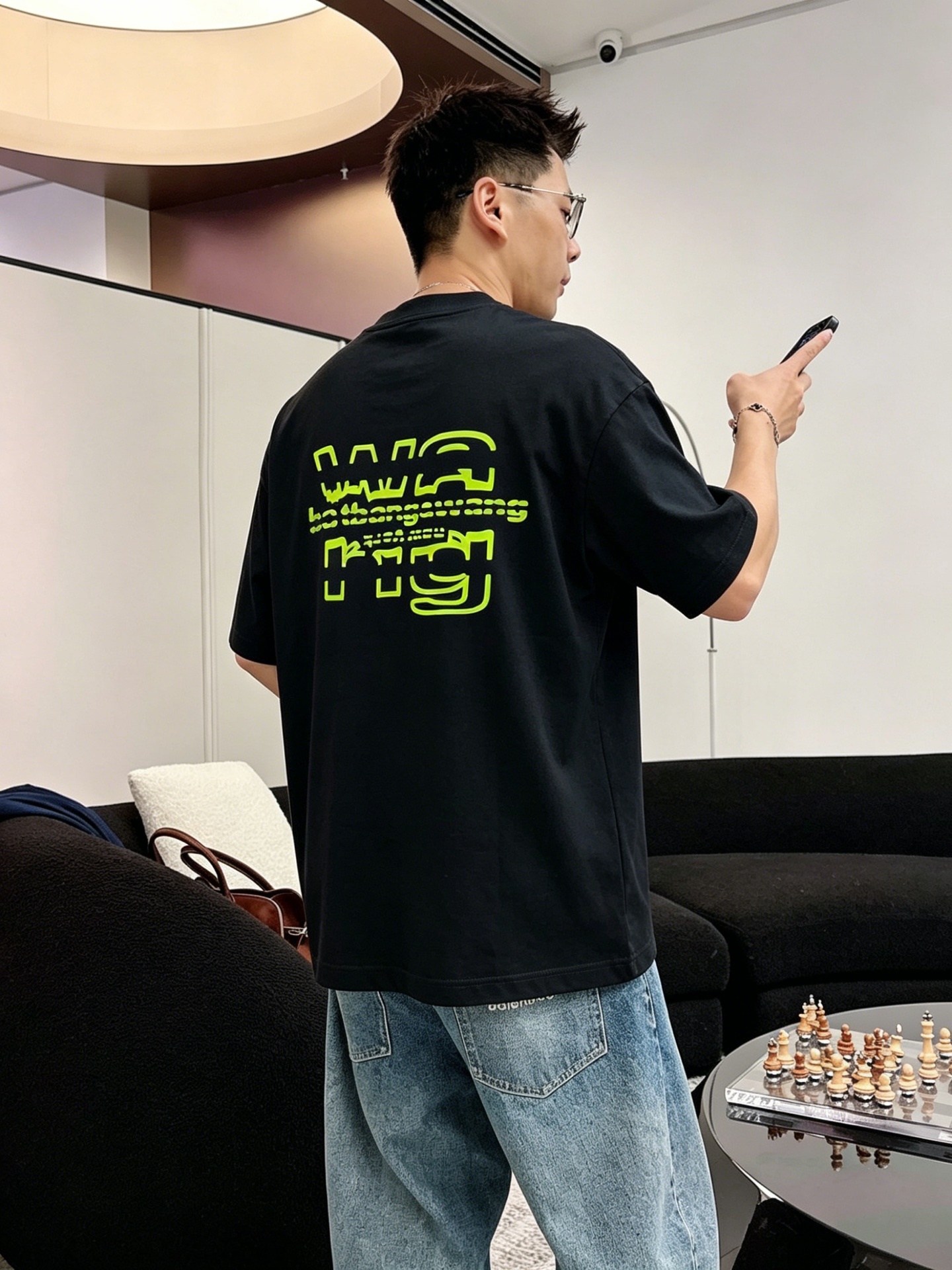 ジバンシィ「Givenchy」ジバンシィ ロゴプリントTシャツ / ショートスリーブ クルーネック