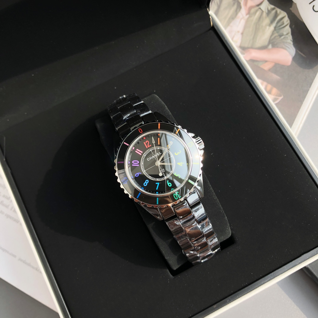 シャネル「Chanel」J12 キャリバー 33MM