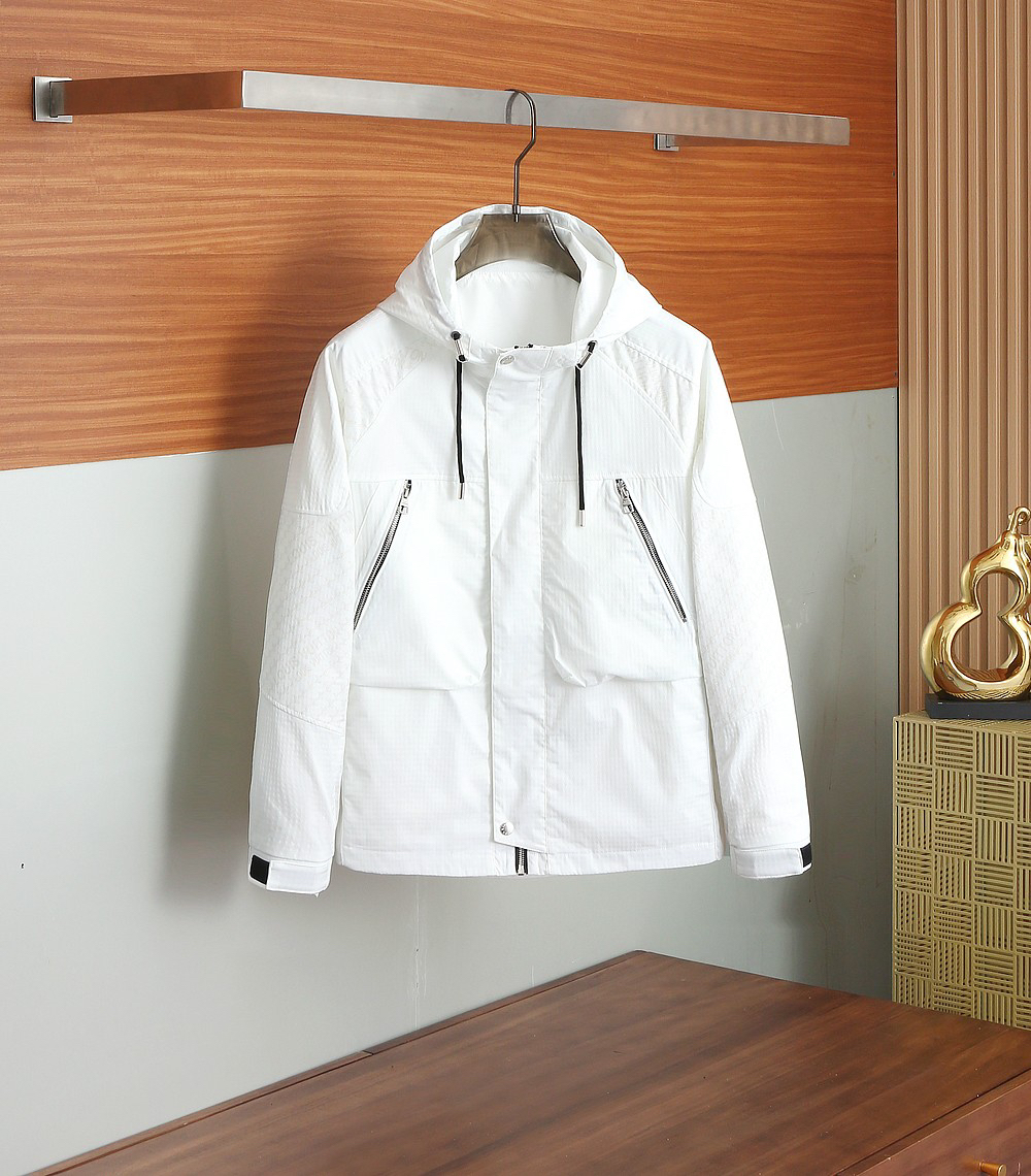 ルイ・ヴィトン「Louis Vuitton」秋冬コレクション クイルテッド ジャケット