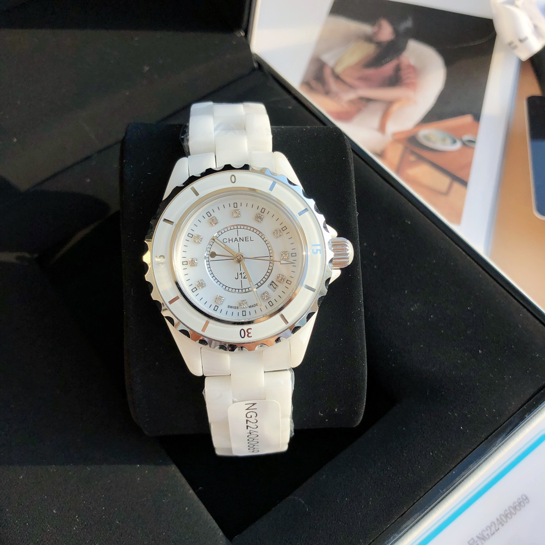 シャネル「Chanel」J12 キャリバー 33MM