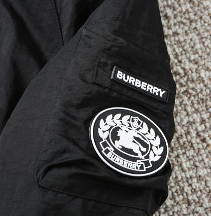 バーバリー「Burberry」秋冬 リバーシブルキルティングジャケット