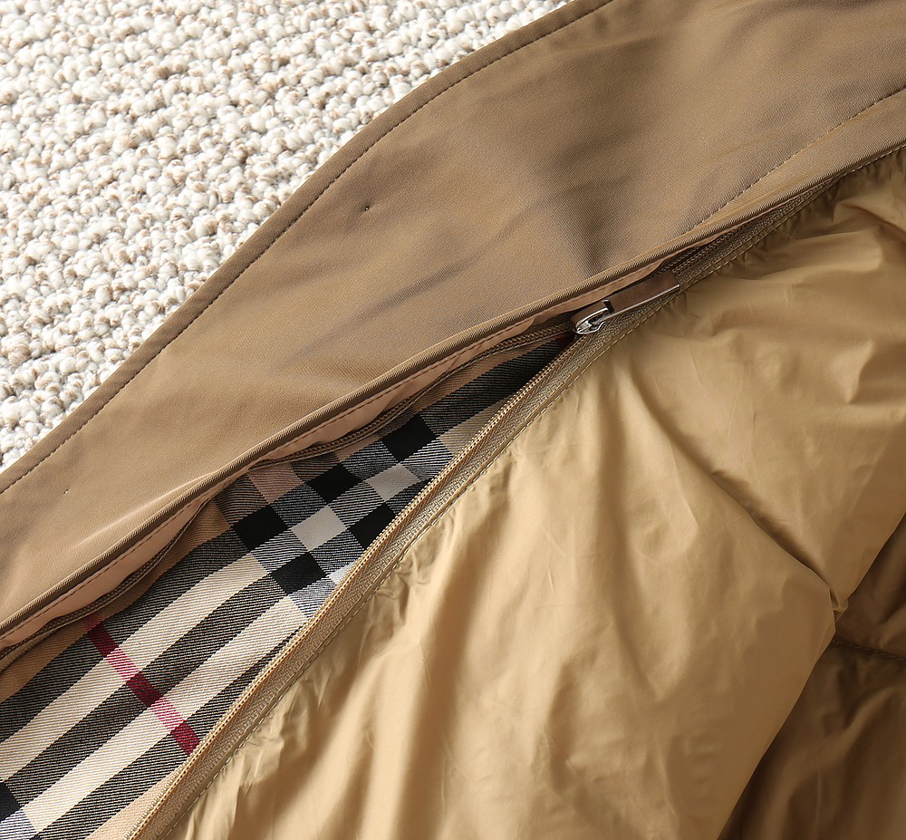 バーバリー「Burberry」秋冬 クイルティッドダウンジャケット