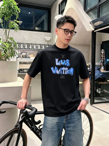 ルイ・ヴィトン「Louis Vuitton」ロゴプリントTシャツ / ショートスリーブ クルーネック