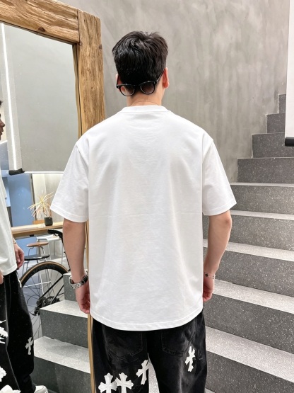 ロゴプリントTシャツ / ショートスリーブ クルーネック
