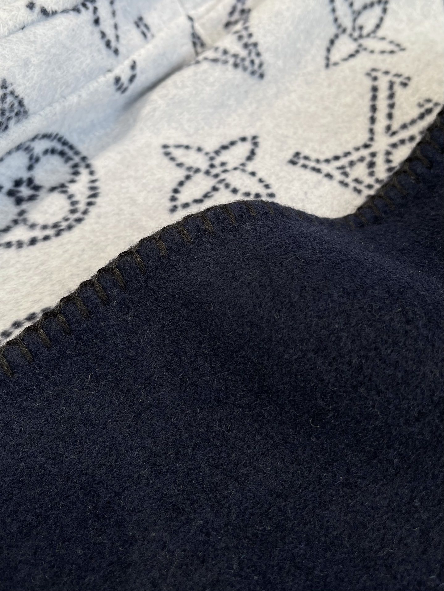 ルイ・ヴィトン「Louis Vuitton」秋冬 レディース ワップルフードロングコート