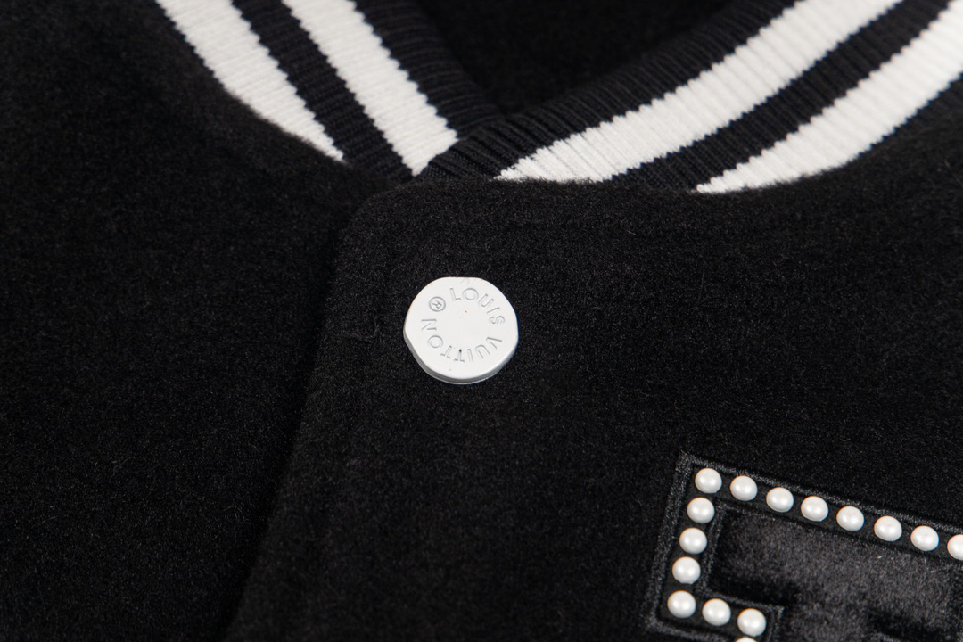ルイ・ヴィトン「Louis Vuitton」モダンベースボールジャケット