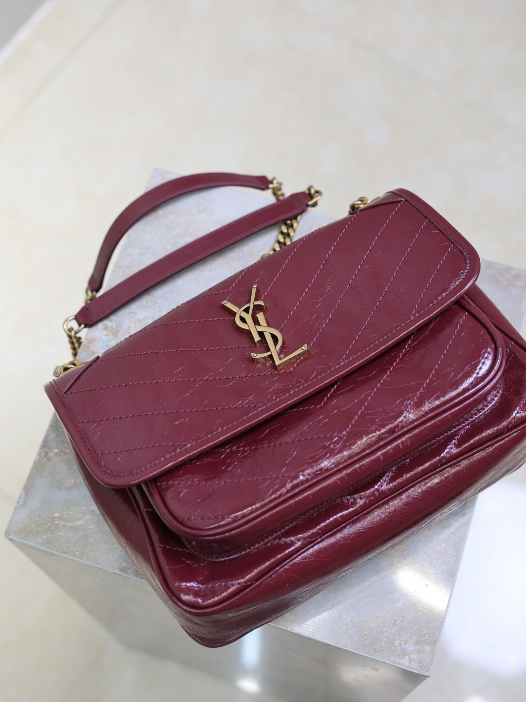 2026サンローラン「Saint Laurent NIKI ミディアム ヴィンテージレザー ハンドバッグ