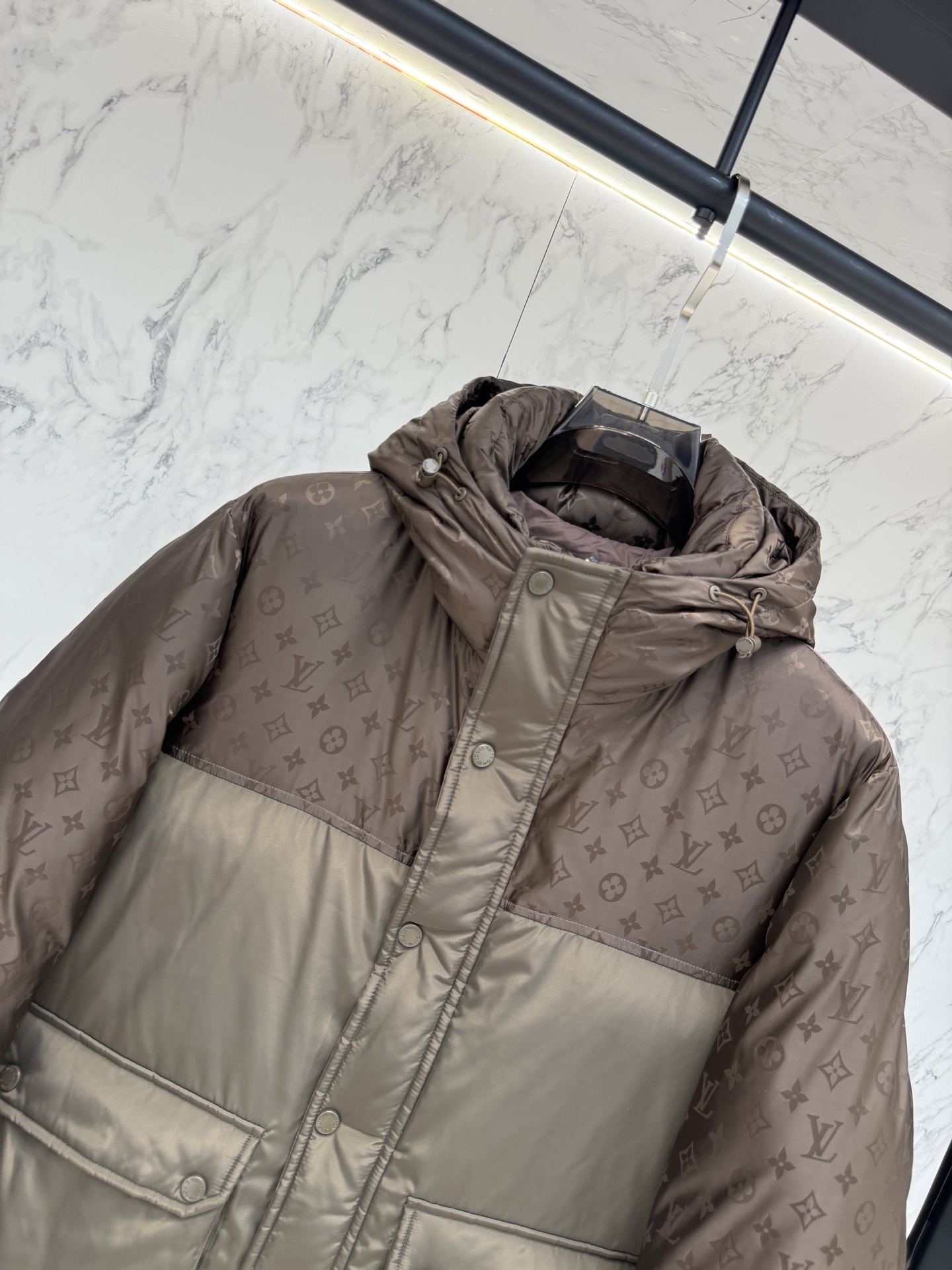 ルイ・ヴィトン「Louis Vuitton」Down Blouson ダウンジャケット