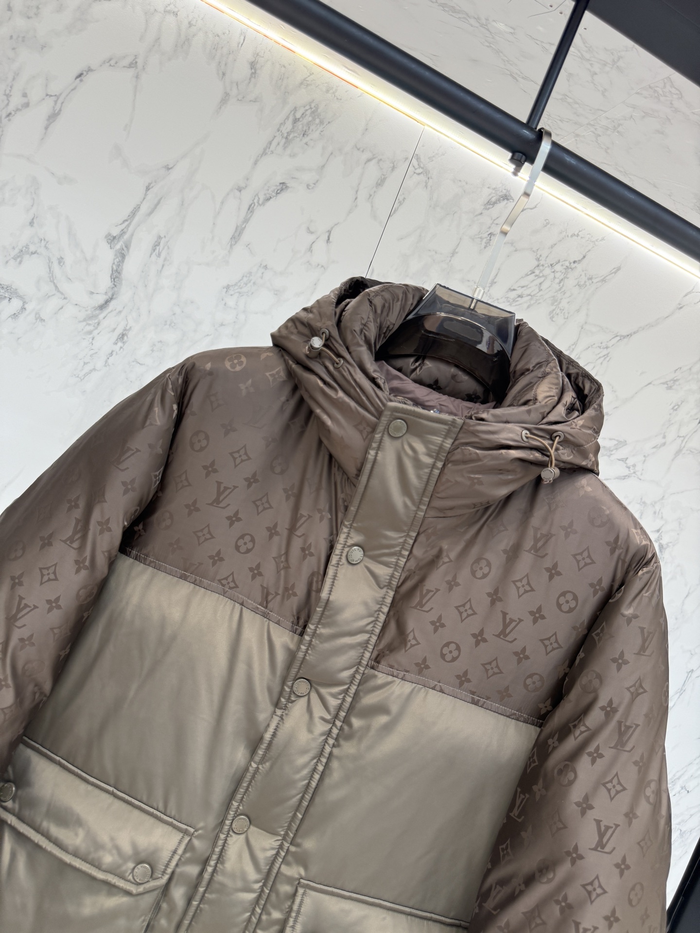 ルイ・ヴィトン「Louis Vuitton」Down Blouson ダウンジャケット