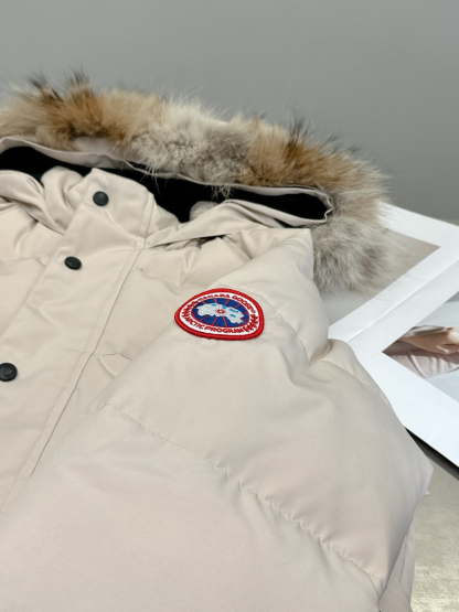 カナダグース「Canada Goose」秋冬フード付きダウンコート